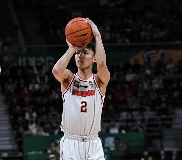 广东宏远与天津男篮对决，期待主场胜利